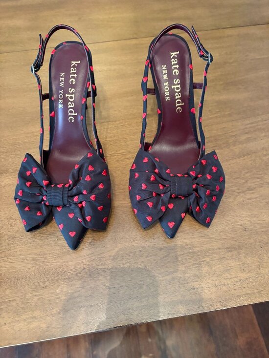 kate spade Shoes - NWOT Kate Spade Black Slingback Heels with Red Hearts and Bow Accents. Size 8.5